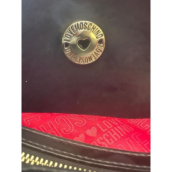 Love Moschino Black and Gold Chain Medium Shoulder Bag Magnetic Snap Close - Picture 14 of 14